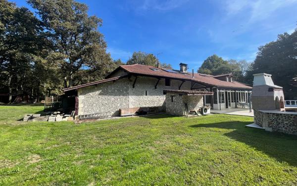 Maison à vendre    5 pièces • 328 m2 Aurice