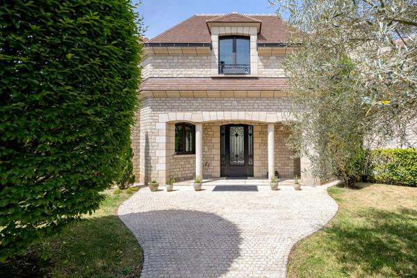 Drancy, Maison 5 Chambres -  378 m² à vendre
