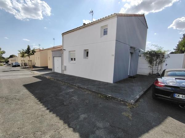 Belle maison familiale avec véranda et jardin clos Commune de Migné Auxances