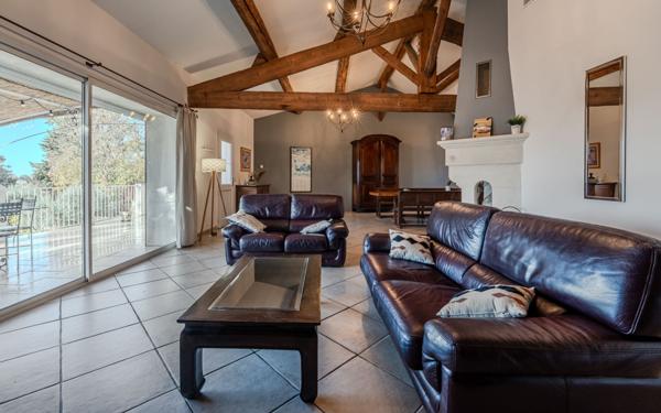 Maison à vendre    5 pièces •  Marsillargues