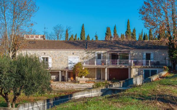 Maison à vendre    5 pièces •  Marsillargues