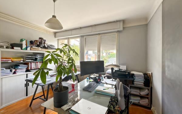 Maison à vendre    9 pièces •  Toulouse