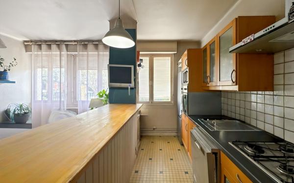 Maison à vendre    9 pièces •  Toulouse