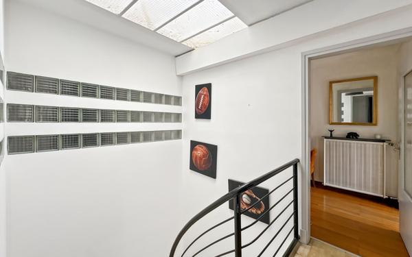 Maison à vendre    9 pièces •  Toulouse