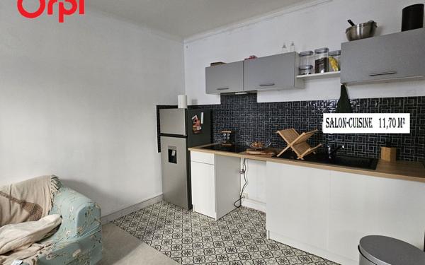 Maison à vendre    5 pièces •  Saint-Jean-d'Angély