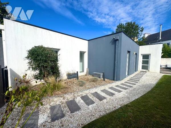 PLABENNEC BOURG - CONTEMPORAINE DE PLAIN-PIED - 2018 - 95 m²

À seulement 700 mètres de l'hyp...