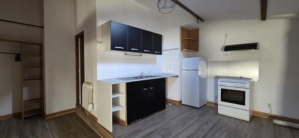 Immeuble au coeur de Saint-Maixent, Saint maixent l ecole 79400