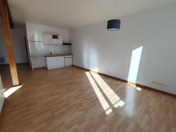 Immeuble au coeur de Saint-Maixent, Saint maixent l ecole 79400