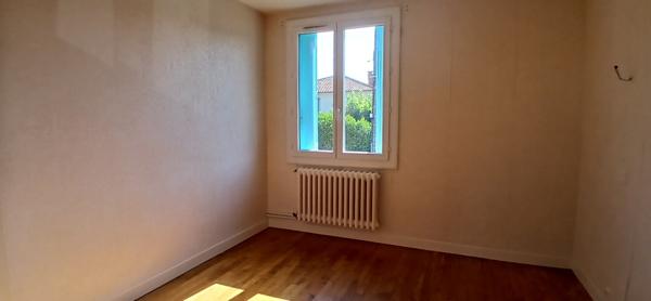 Maison T4 sur s/sol & garage à FIGEAC