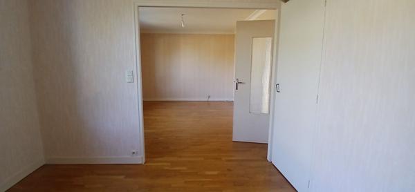 Maison T4 sur s/sol & garage à FIGEAC