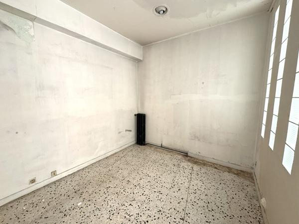 A VENDRE - MURS LIBRES - NICE CENTRE