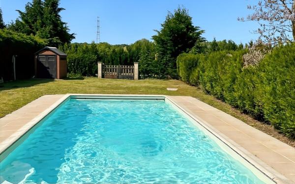 Maison à vendre    4 pièces •  Pont-Sainte-Maxence