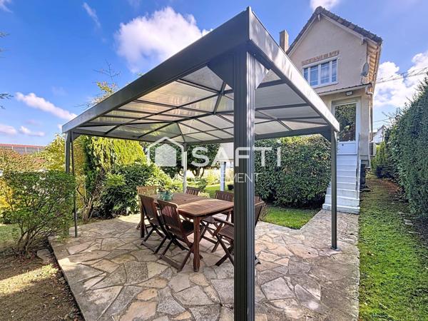 Maison individuelle de 93 m2 avec 3 chambres et un sous sol total terrain 641 m2