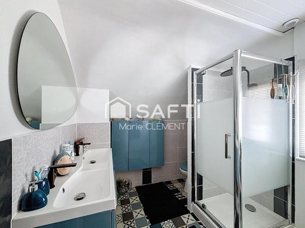 Maison individuelle de 93 m2 avec 3 chambres et un sous sol total terrain 641 m2