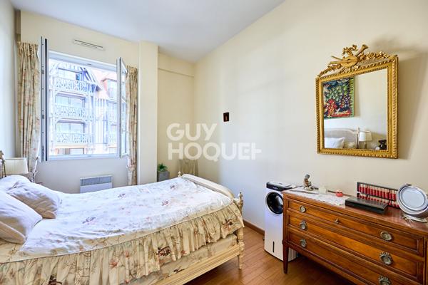 DEAUVIILLE - MAGNIFIQUE APPARTEMENT DE 3 PIECES PRINCIPALES avec BALCON, CAVE ET PARKING