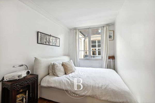 Paris 7ème, Appartement 1 Chambre -  61 m² à vendre