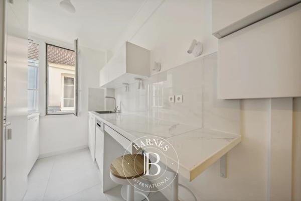 Paris 7ème, Appartement 1 Chambre -  61 m² à vendre