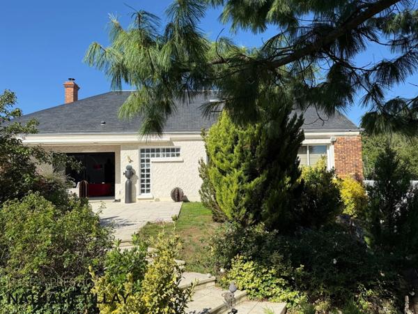 Saint pryvé st Mesmin, proche Orléans, maison d'architecte de 284 m² à vendre, avec piscine, Terrain de 1 700 m²