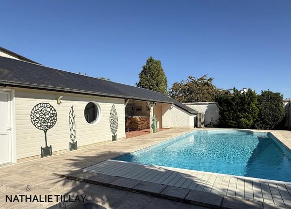 Saint pryvé st Mesmin, proche Orléans, maison d'architecte de 284 m² à vendre, avec piscine, Terrain de 1 700 m²