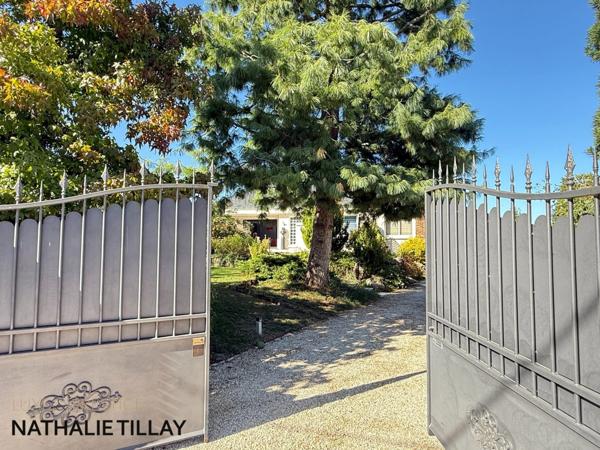 Saint pryvé st Mesmin, proche Orléans, maison d'architecte de 284 m² à vendre, avec piscine, Terrain de 1 700 m²