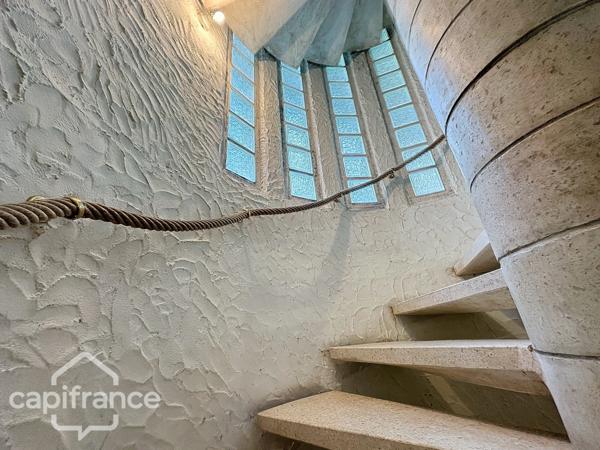 Dpt Deux Sèvres (79), à vendre THOUARS maison P7 de 196 m² - Terrain de 475,00 m²