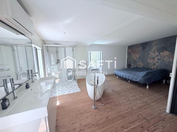 MAISON EN PIERRE 3 CHAMBRES, DÉPENDANCES ET PISCINE AVEC VUE IMPRENABLE A NIORT !