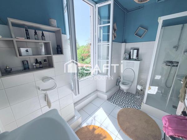 MAISON EN PIERRE 3 CHAMBRES, DÉPENDANCES ET PISCINE AVEC VUE IMPRENABLE A NIORT !
