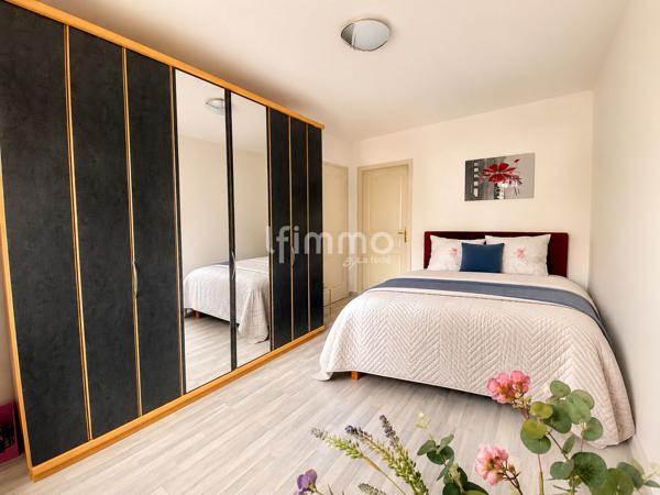 Mulhouse F2 fonctionnel avec balcon et parking sécurisé