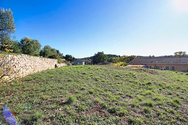 A VENDRE EN EXCLUSIVITE - Terrain à vendre à Draguignan - 1000 m² avec exposition Sud