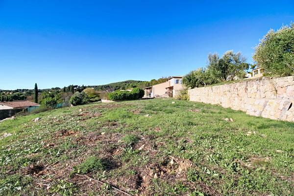 A VENDRE EN EXCLUSIVITE - Terrain à vendre à Draguignan - 1000 m² avec exposition Sud