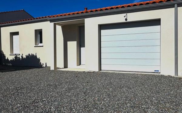 Maison à vendre    4 pièces •  Royan