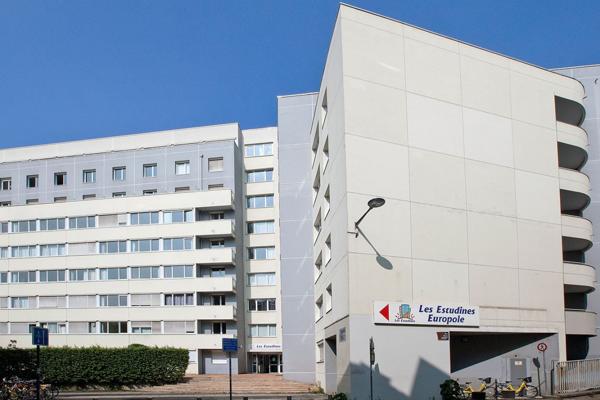 INVESTISSEMENT LOCATIF – GRENOBLE – Résidence étudiante Les Estudines Europole - 5,62 de rentabilité