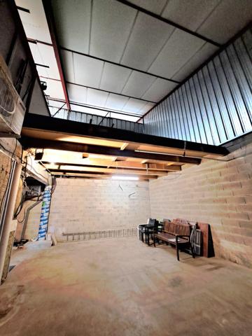 Local commercial mixte Entrepôt/ Bureaux 220 m2