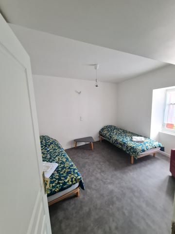 À vendre - Maison mitoyenne 1 côté, 5 pièces située à Redon (35600)