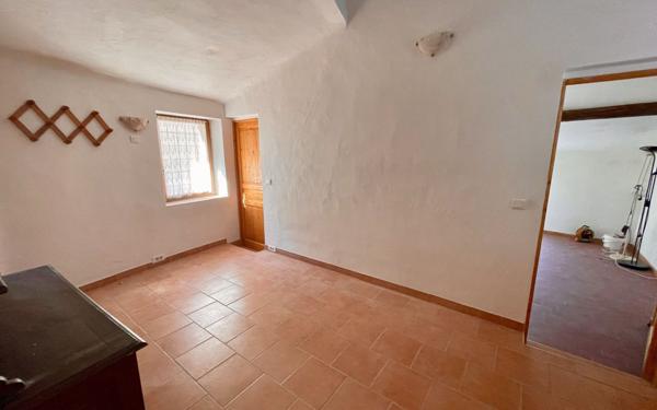 Appartement à vendre    2 pièces • 44,07 m2 Cabrières-d'Aigues