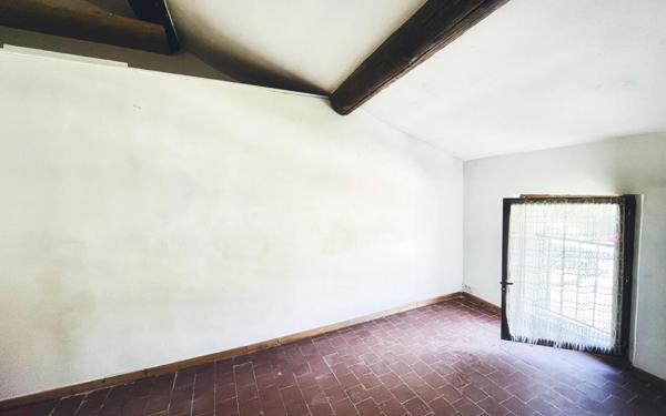 Appartement à vendre    2 pièces • 44,07 m2 Cabrières-d'Aigues