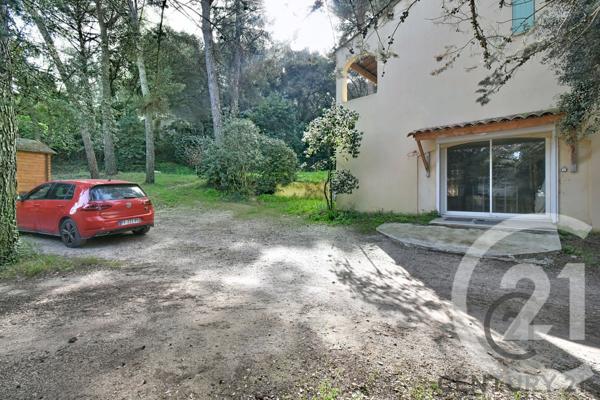 Maison à vendre  8 pièces - 266 m2 VILLENEUVE LES AVIGNON - 30