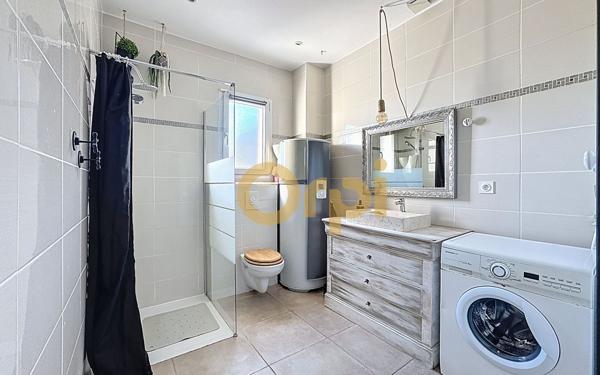 Appartement à vendre    2 pièces • 50,80 m2 Saint-Raphaël