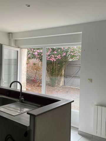 Mornac. Maison 108 m² avec terrasse et parking