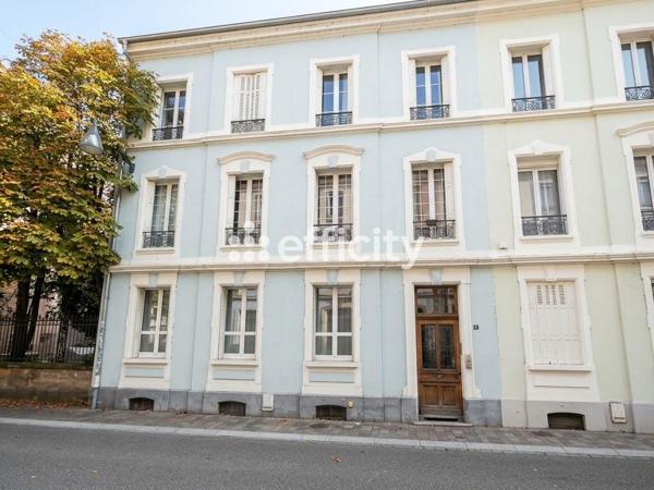 Appartement
         4 pièces
        - 85 m² 199 000 €*