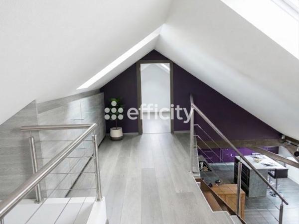 Appartement
         4 pièces
        - 85 m² 199 000 €*