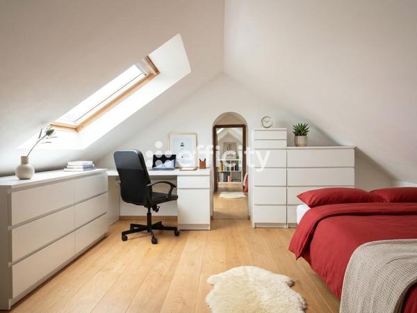 Appartement
         4 pièces
        - 85 m² 199 000 €*