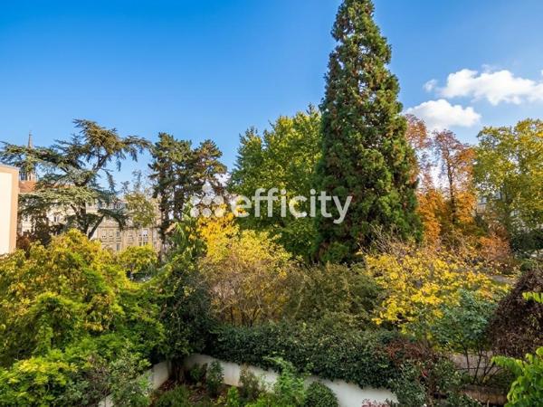 Appartement
         4 pièces
        - 85 m² 199 000 €*