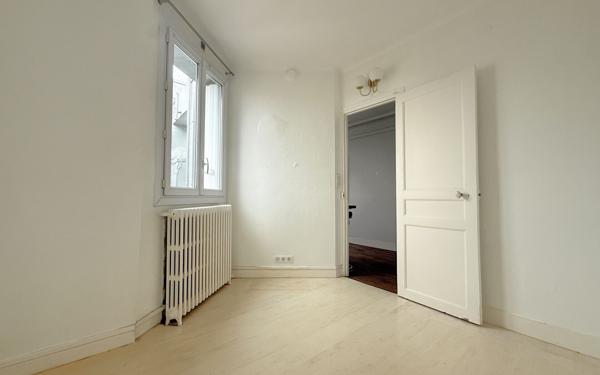 Appartement à louer    1 pièce • 24,51 m2 Vanves