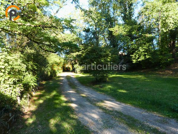 Vente Maison182 m² - 7 Pièces - SAINT AMAND MONTROND (18200)