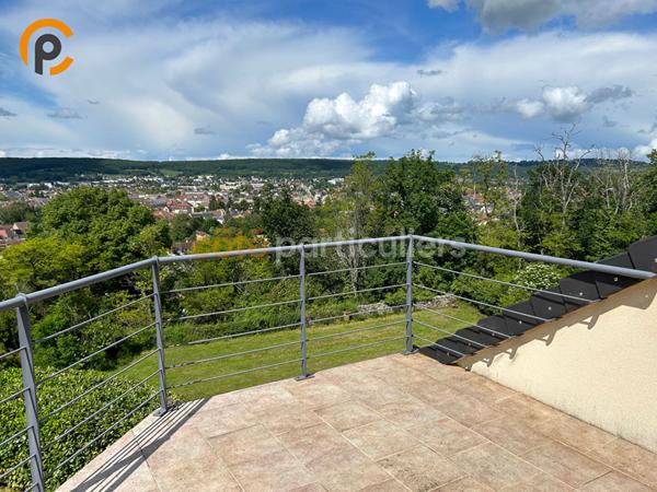 Vente Maison182 m² - 7 Pièces - SAINT AMAND MONTROND (18200)
