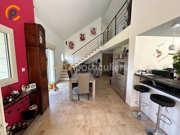 Vente Maison182 m² - 7 Pièces - SAINT AMAND MONTROND (18200)