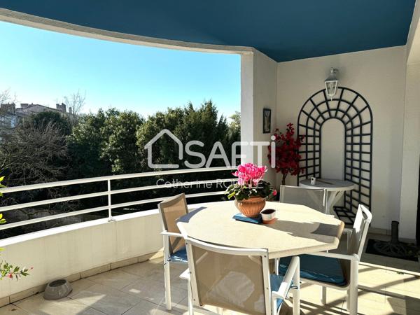 APPARTEMENT 3 CHAMBRES, TERRASSE, CAVE, GARAGE.