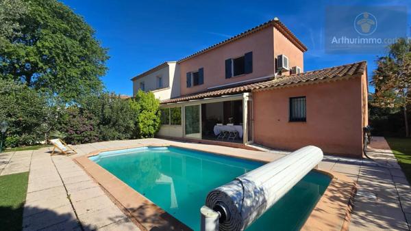 Vente Villa 6 pièces 141 m2 à Six-Fours-les-Plages