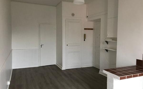 Appartement à vendre    1 pièce • 21,28 m2 Lyon 7